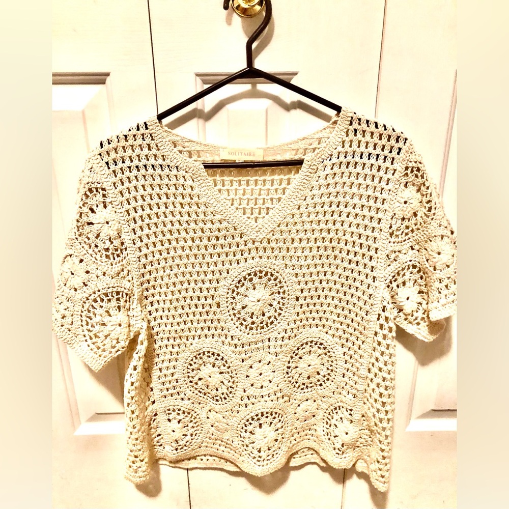 Solitaire Cream Crocheted Top with Short Sleeves